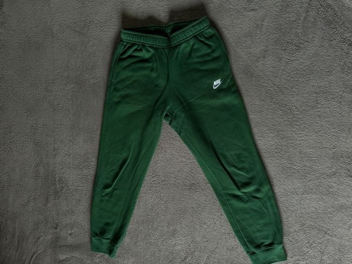 Nike Joggers 1