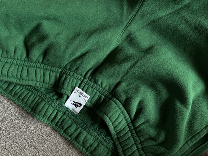 Nike Joggers 3