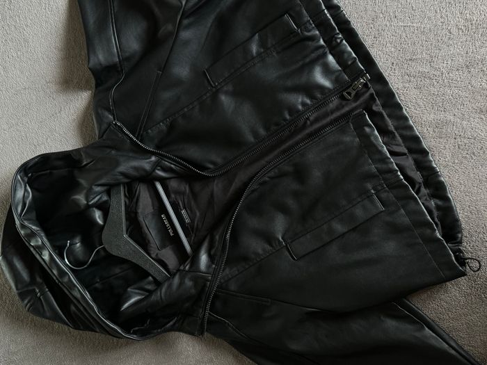 Pull and Bear cropped jacket 4
