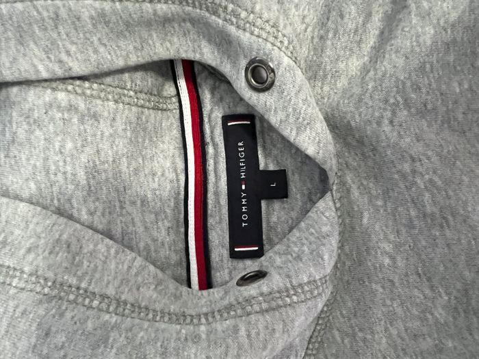 Duks Tommy Hilfiger 3