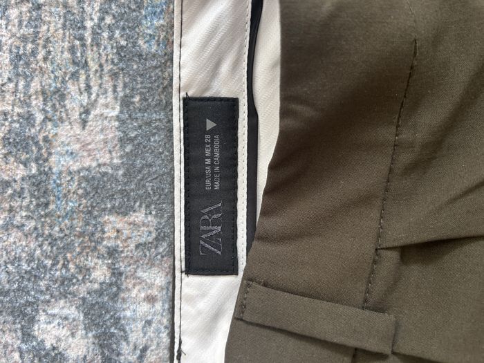 Pleated trousers  3