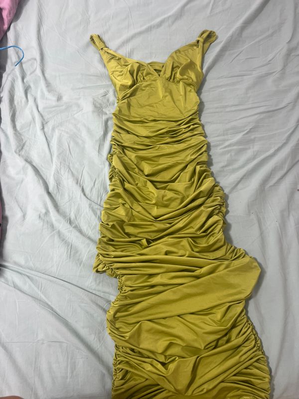 Fustan 1