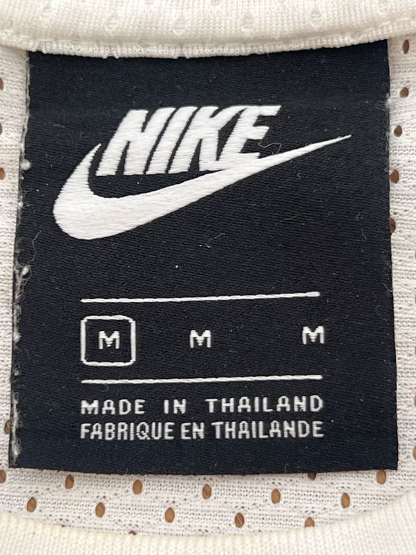 Fustan Nike 4